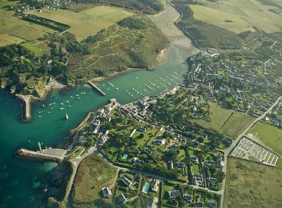 PORT DE SAUZON