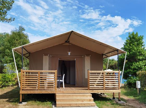 LODGE VUE DE FACE